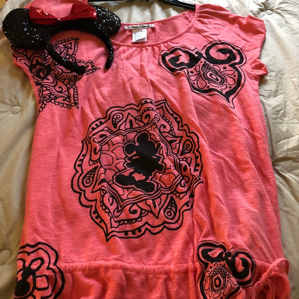 Disney Mickey shirt
